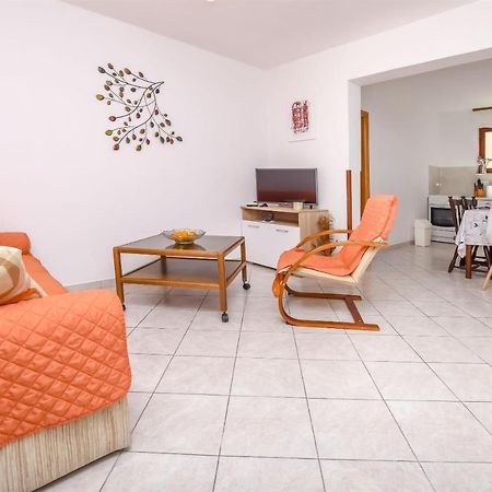 Apartments Viktor Rogoznica  Bagian luar foto
