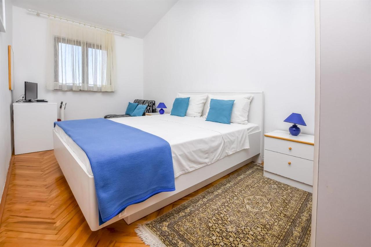 Apartments Viktor Rogoznica  Bagian luar foto