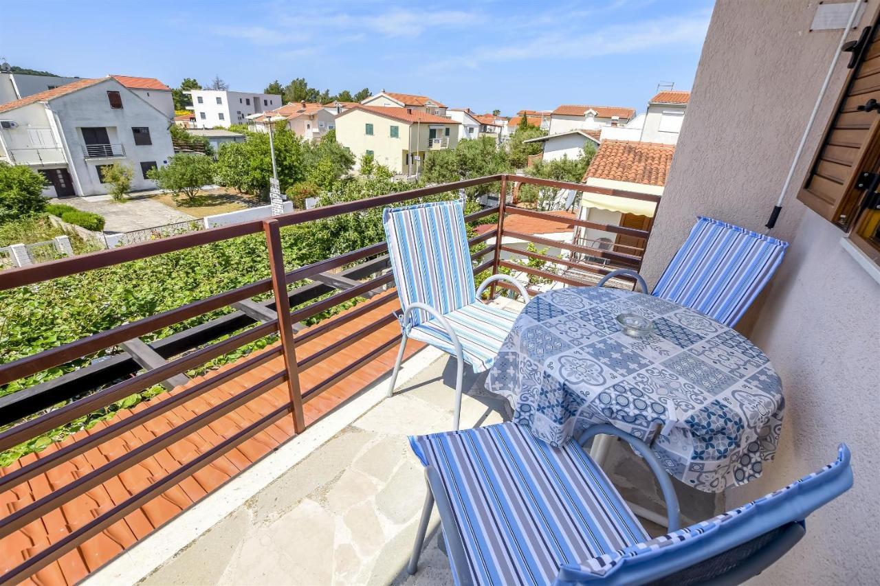 Apartments Viktor Rogoznica  Bagian luar foto